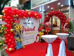 thảm đỏ khai trương