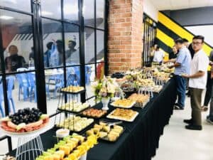 Setup bàn tiệc teabreak cho hội thảo tại TP.HCM