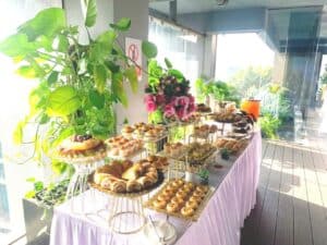 Menu tiệc teabreak cho lễ khai trương, phối hợp hài hòa giữa phong cách hiện đại và truyền thống.