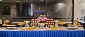 Dịch vụ tổ chức khai trương trọn gói, bao gồm bàn tiệc teabreak, lân sư rồng và MC chuyên nghiệp.
