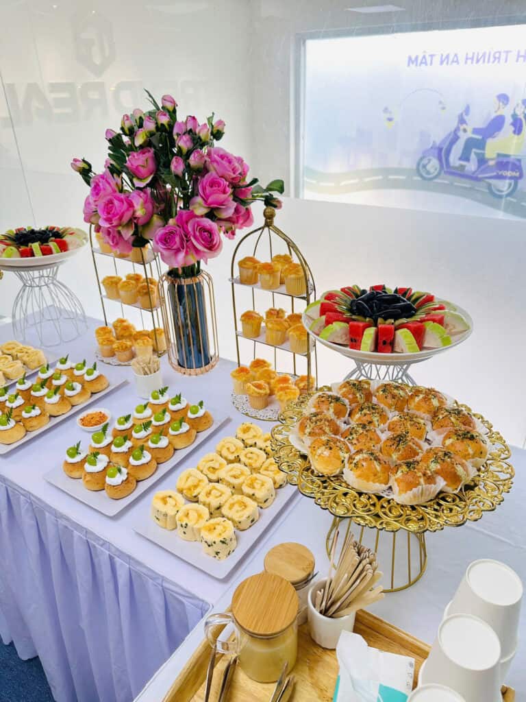 Menu tiệc ngọt teabreak sang trọng