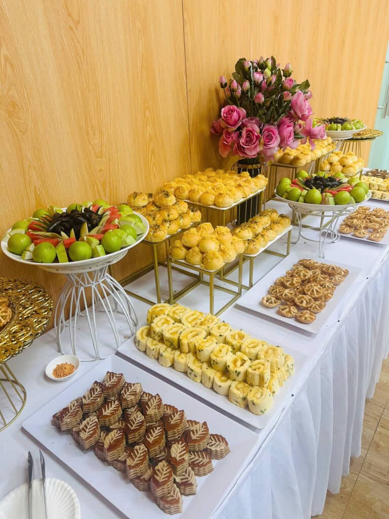 Bàn tiệc teabreak setup chuyên nghiệp tại HCM