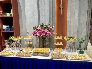 Bàn tiệc cho buổi workshop nhỏ quận1